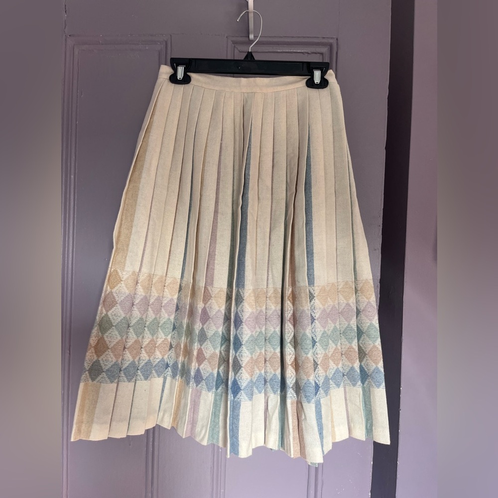 ABVIEN vintage Midi pleaded Skirt rainbow pastels diamond stripes over cream 8 - Picture 1 of 6